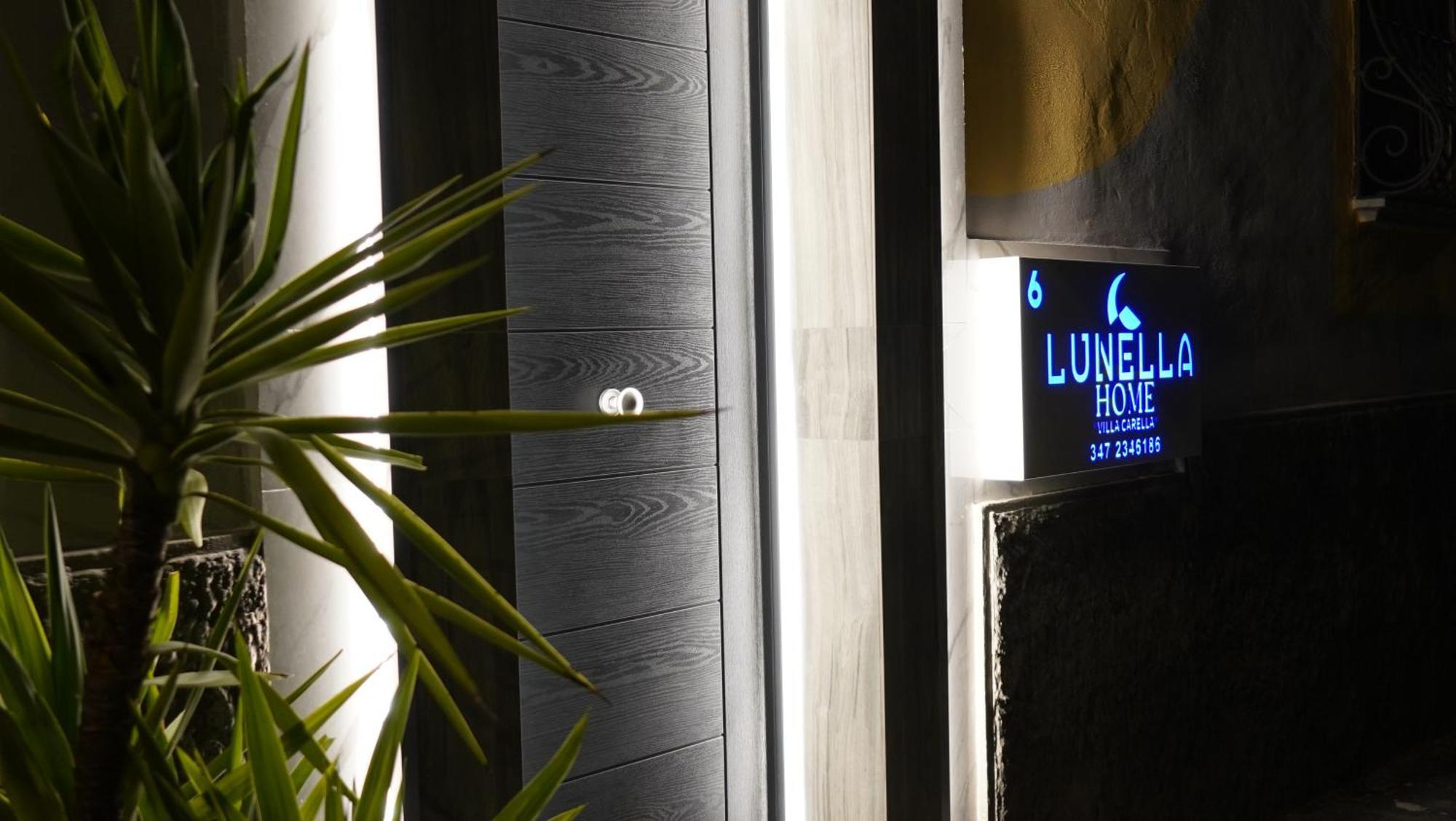 Apartment Lunella Full With Unique Seaview, Washing Machine, Full Kitchen, Parking With Video Surveillance, And Shuttle Taxi From To Station, Amalfi Ferries, Airport, Naples Airport Salerno