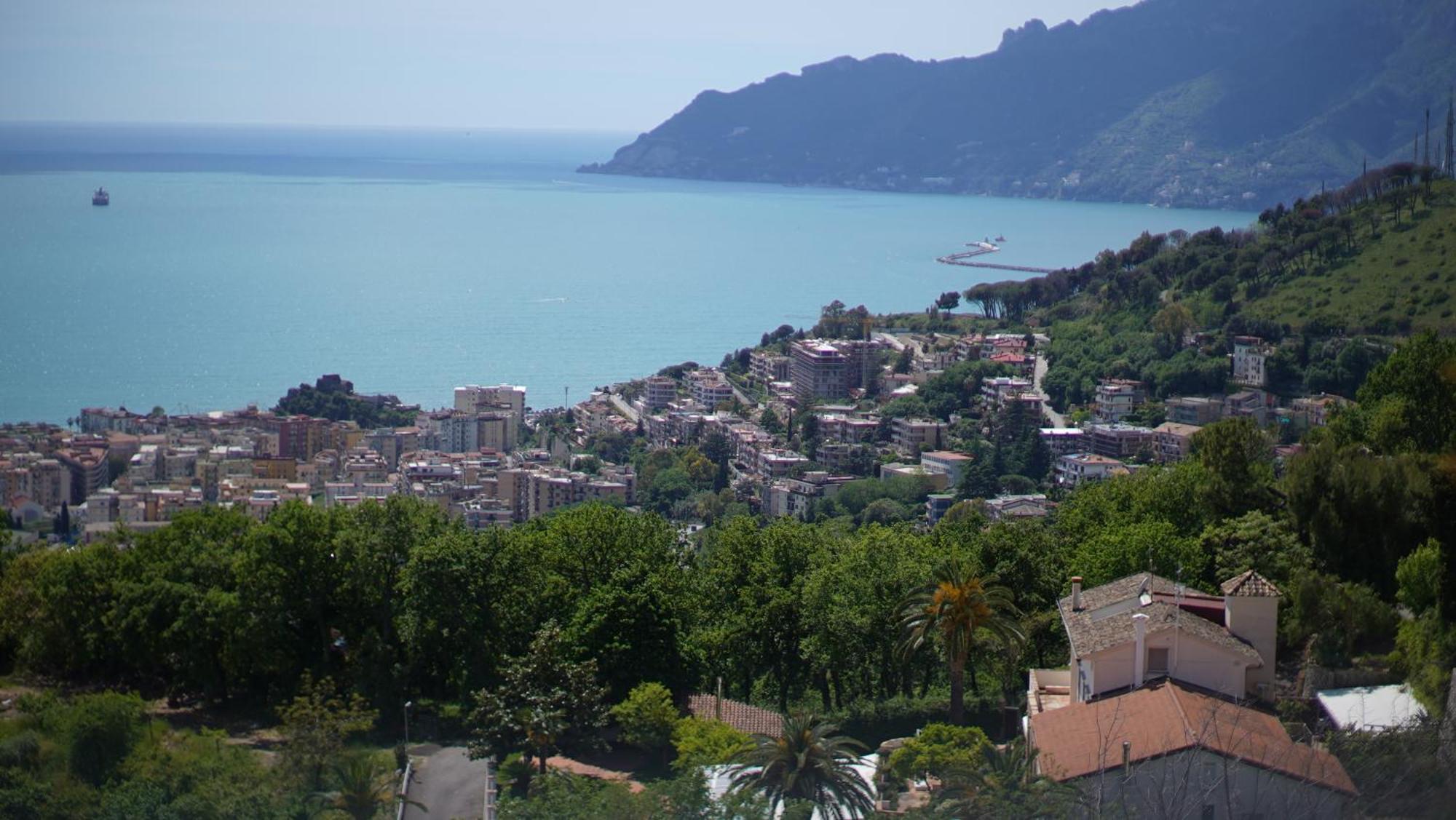 Lunella Full With Unique Seaview, Washing Machine, Full Kitchen, Parking With Video Surveillance, And Shuttle Taxi From To Station, Amalfi Ferries, Airport, Naples Airport * Salerno