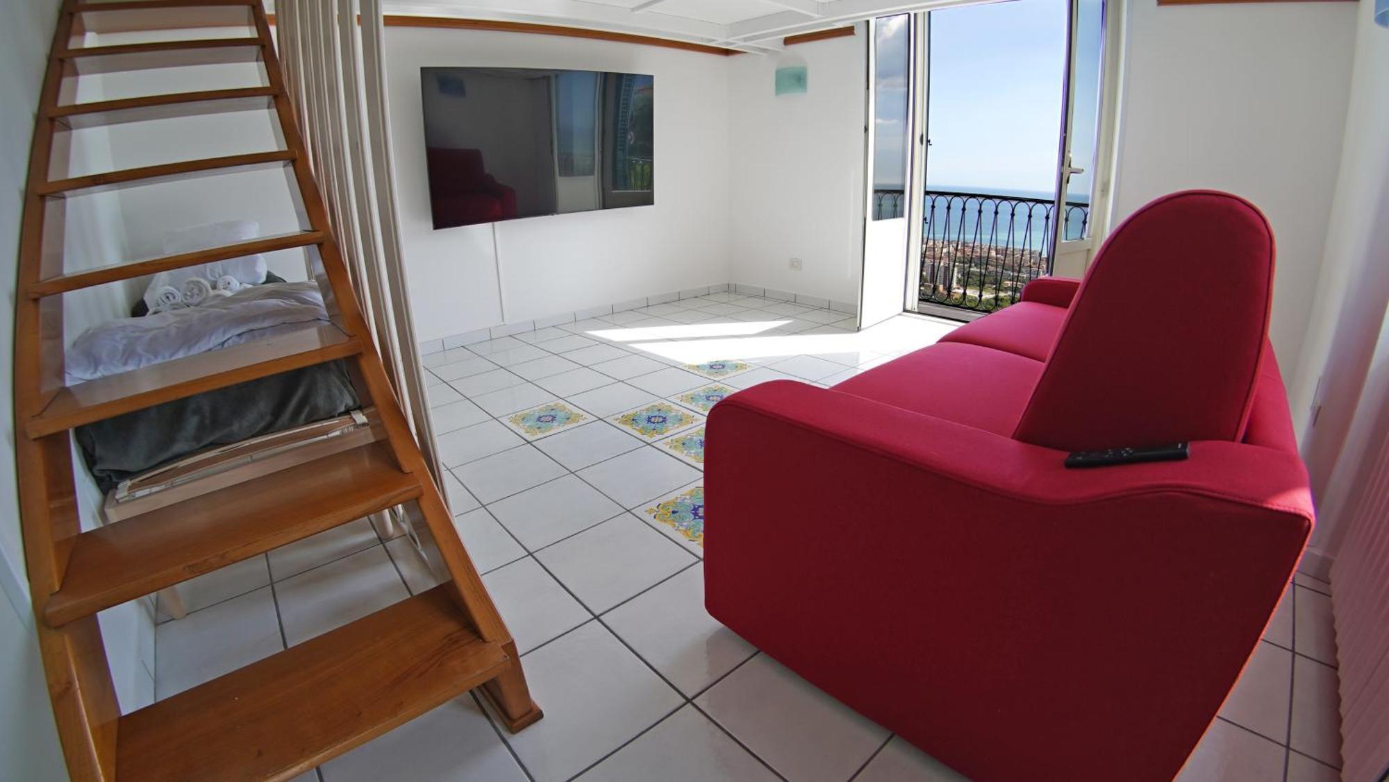 Apartment Lunella Full With Unique Seaview, Washing Machine, Full Kitchen, Parking With Video Surveillance, And Shuttle Taxi From To Station, Amalfi Ferries, Airport, Naples Airport *
