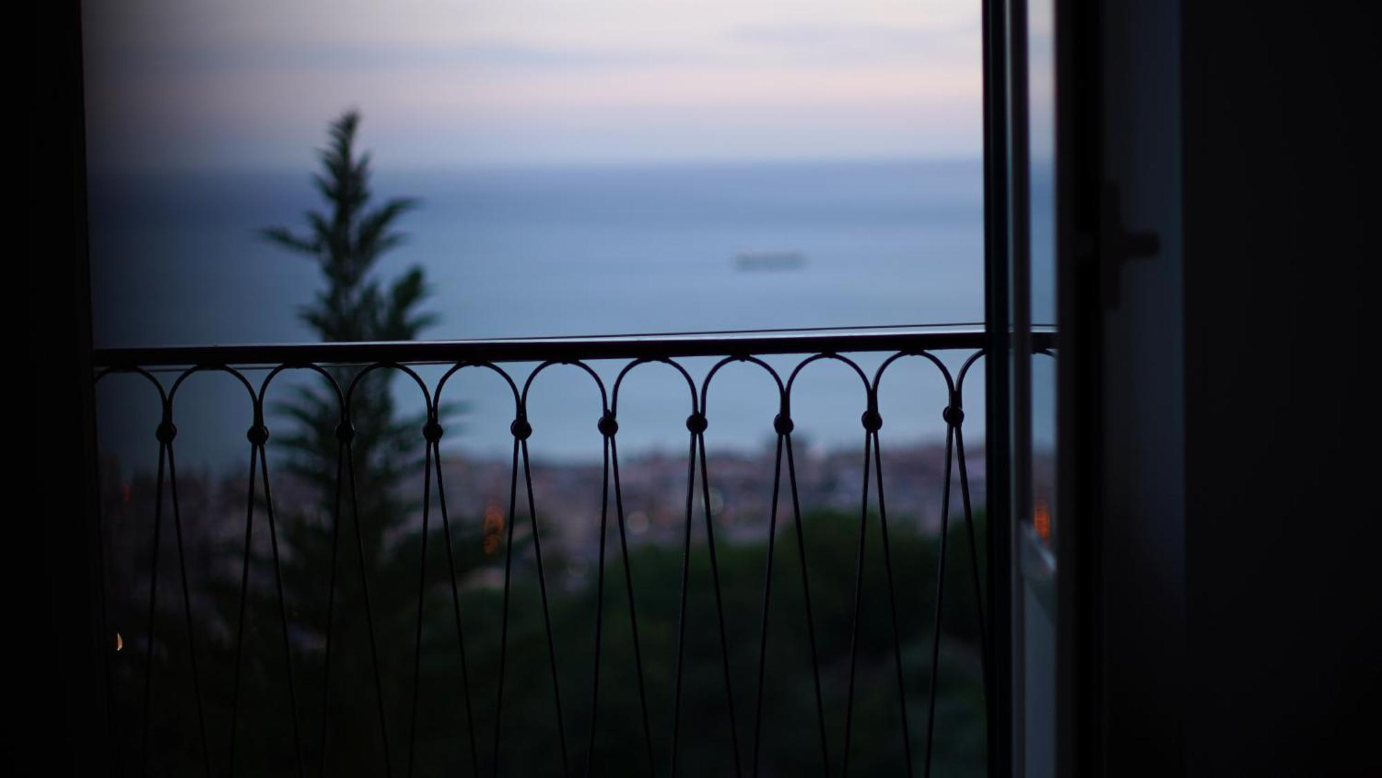 Lunella Full With Unique Seaview, Washing Machine, Full Kitchen, Parking With Video Surveillance, And Shuttle Taxi From To Station, Amalfi Ferries, Airport, Naples Airport * Salerno