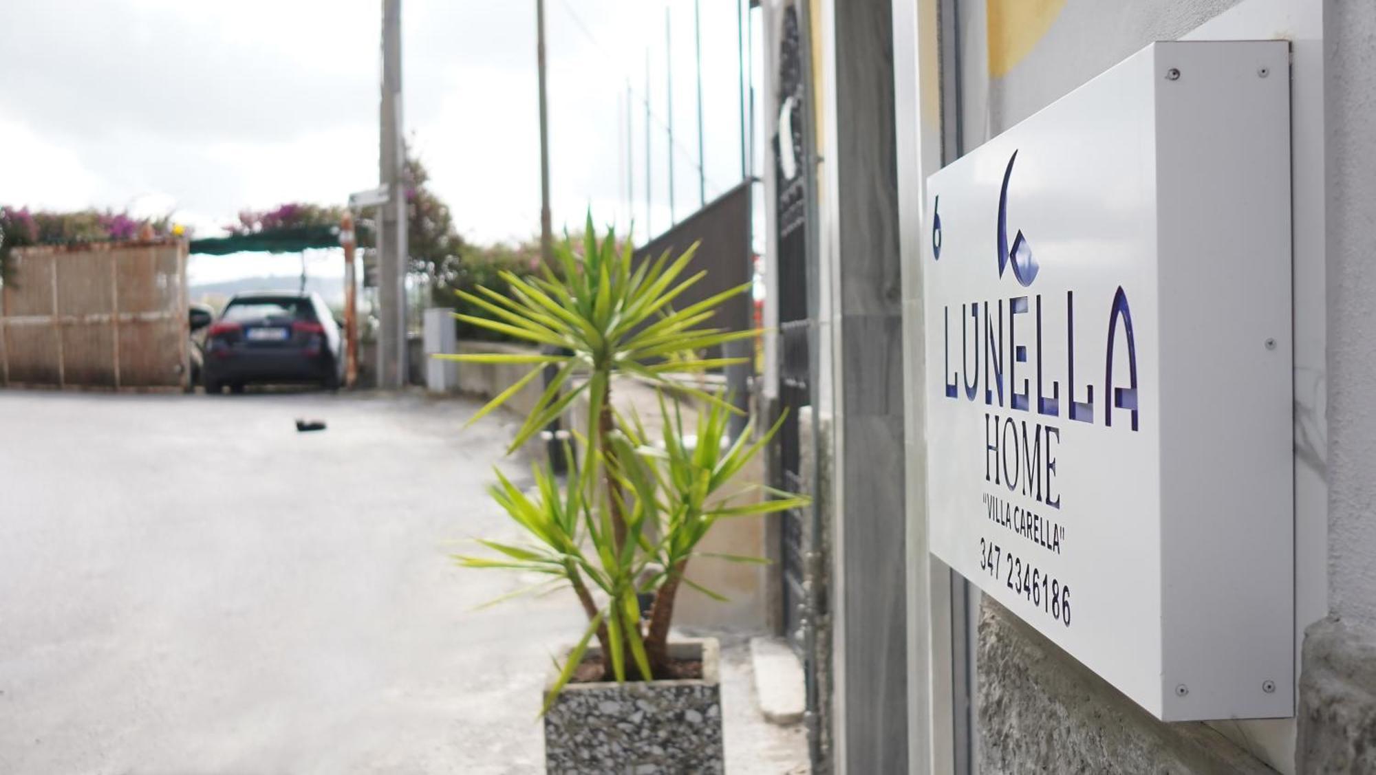 Apartment Lunella Full With Unique Seaview, Washing Machine, Full Kitchen, Parking With Video Surveillance, And Shuttle Taxi From To Station, Amalfi Ferries, Airport, Naples Airport Salerno