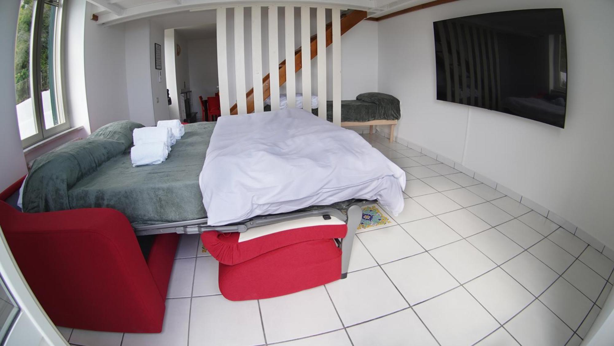 Lunella Full With Unique Seaview, Washing Machine, Full Kitchen, Parking With Video Surveillance, And Shuttle Taxi From To Station, Amalfi Ferries, Airport, Naples Airport *